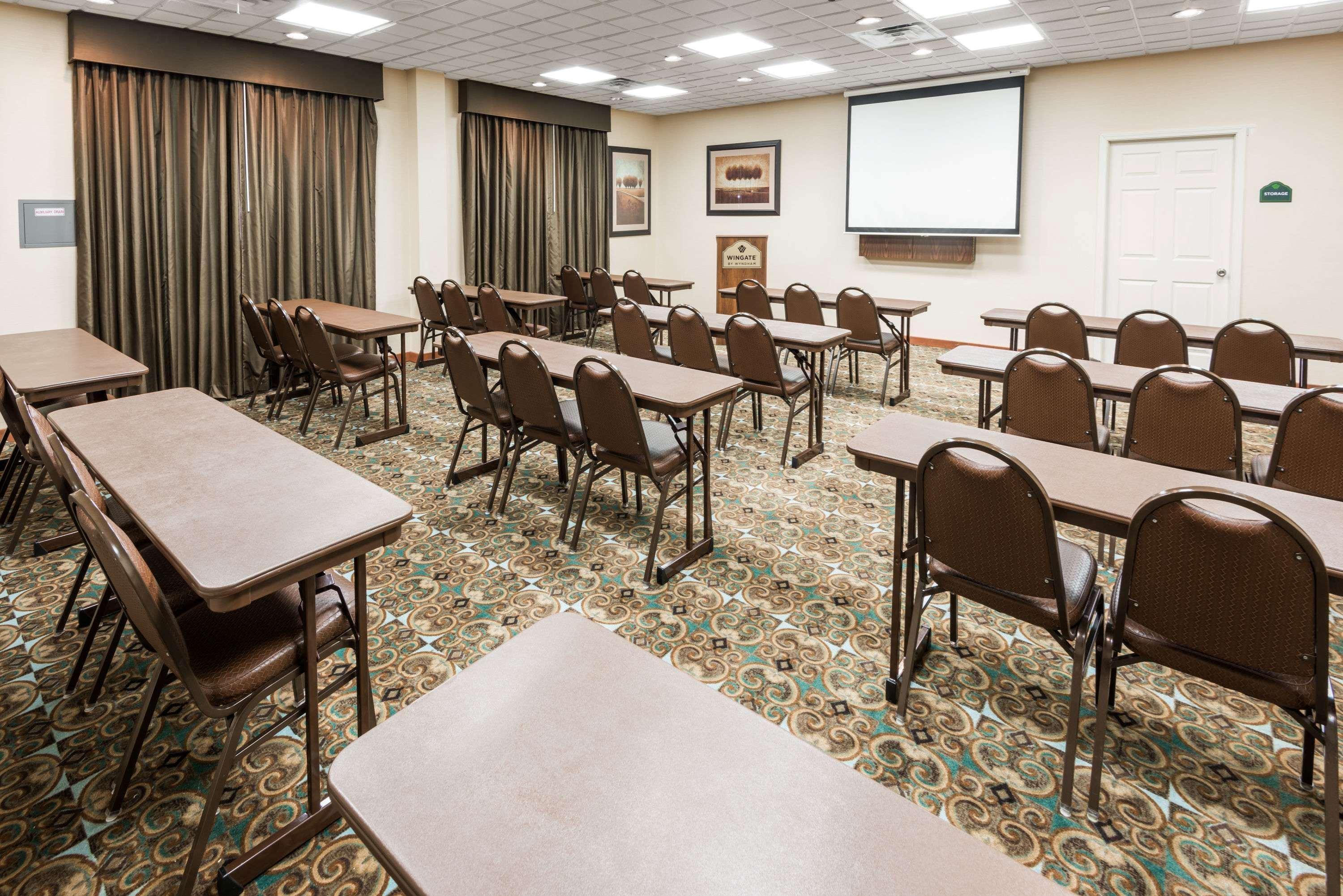 Wingate By Wyndham New Braunfels Hotel Bagian luar foto